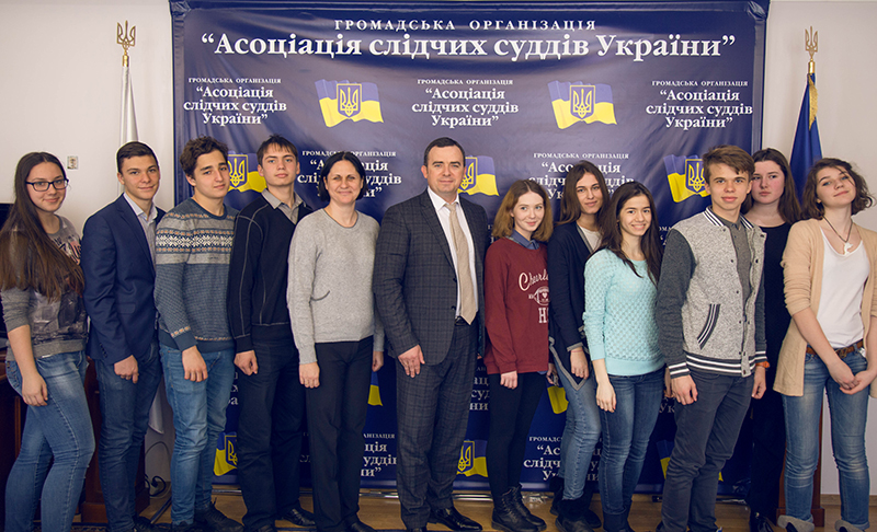 Школярі знайомляться з роботою суду 14 IMG 3042 1