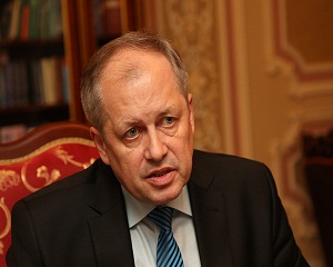 Ярослав Романюк про Конституційні зміни 1 romanuk intervu