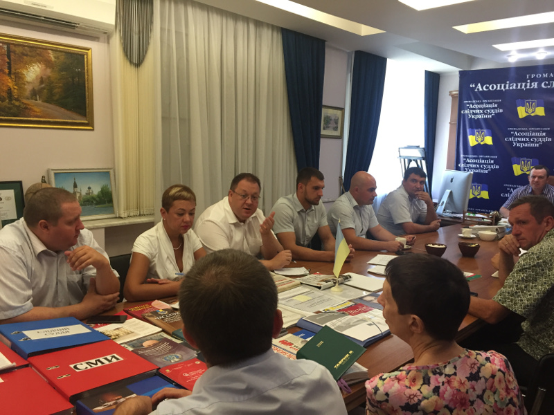 Першу ухвалу про призначення експертизи направили в електронному вигляді 4 image4