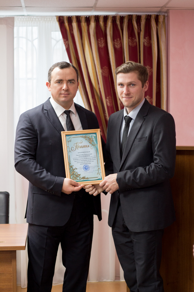 З нагоди Дня працівників суду співробітники Київського районного суду м. Одеси отримали відзнаки 4 IMG 1668