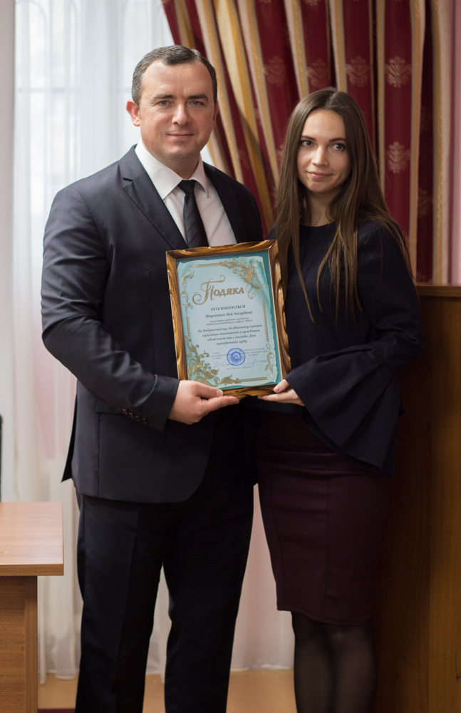 З нагоди Дня працівників суду співробітники Київського районного суду м. Одеси отримали відзнаки 7 IMG 1677
