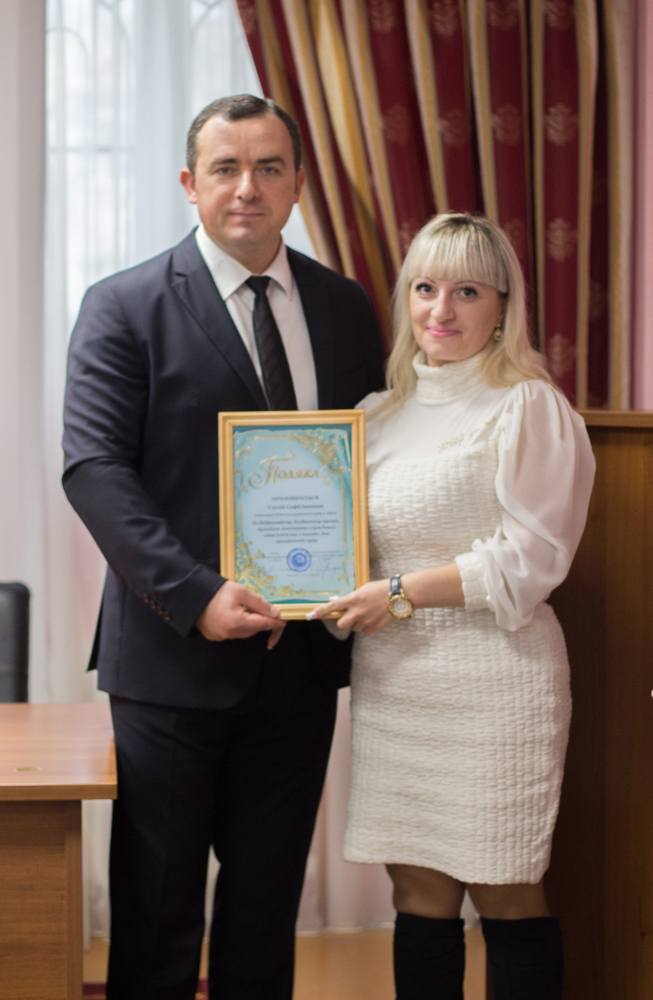 З нагоди Дня працівників суду співробітники Київського районного суду м. Одеси отримали відзнаки 9 IMG 1695