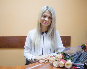 Колектив Київського районного суду м.Одеси щиро вітає з Днем народження Поваляєву Ольгу Аркадіївну 1 IMG 2095