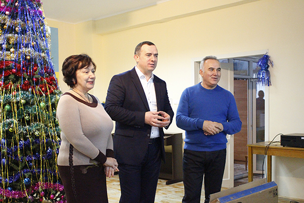 Судді привітали вихованців дитячого будинку-інтернату для дітей-інвалідів з новорічними святами 2 MG 8348