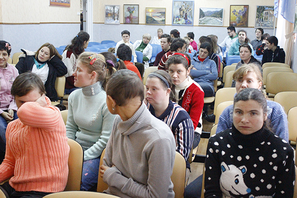 Судді привітали вихованців дитячого будинку-інтернату для дітей-інвалідів з новорічними святами 7 MG 8385