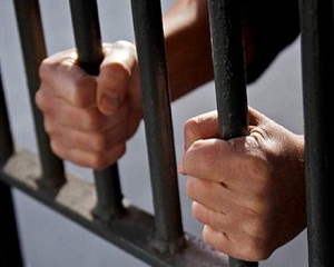 Підозрюваного у зберіганні психотропних речовин взято під варту 1 ec3d9f3cf1a7f6db16cdf4df33591c494aca68b4