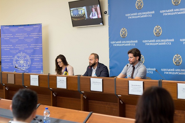 Судді взяли участь у круглому столі «Верховний Суд:підсумки першого конкурсу» 2 IMG_9776.jpg