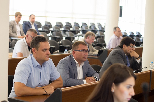 Судді взяли участь у круглому столі «Верховний Суд:підсумки першого конкурсу» 9 IMG_9841.jpg