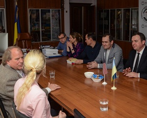 ЗМІ про нас 8 Американський юрист розповів в Київському суді Одеси, як працюють суди в США після обрання Трампа