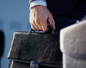 ВС визнав недійсним незаконно отриманий диплом спеціаліста, який дозволив особі зайняти керівну посаду на держслужбі 1 870411 w 300